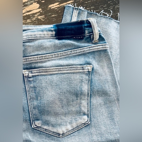 Super cute pair of Risen raw hem, crop jeans! Size 15. Brand new, never worn! - Picture 8 of 8
